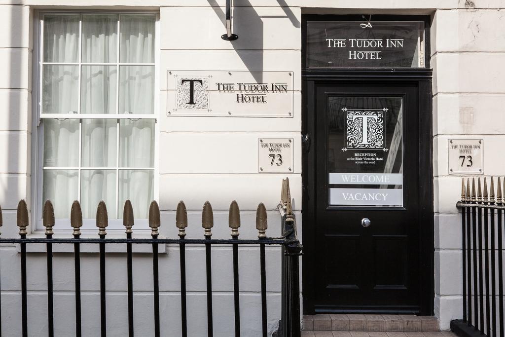The Tudor Inn Hotel Лондон Екстериор снимка