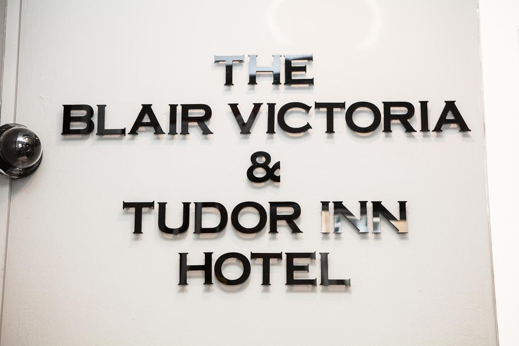 The Tudor Inn Hotel Лондон Екстериор снимка